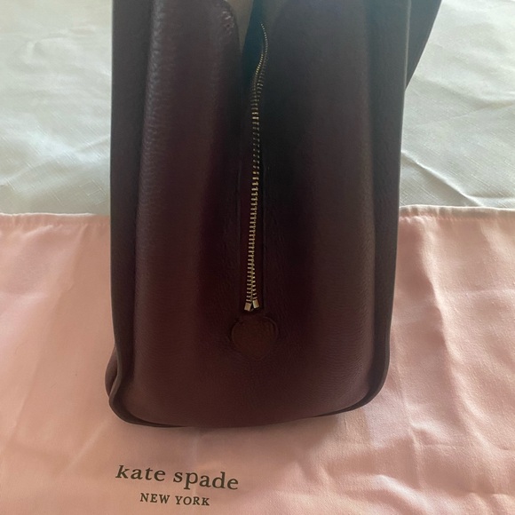 Kate Spade Knot Large Carry All - Picture 3 of 16